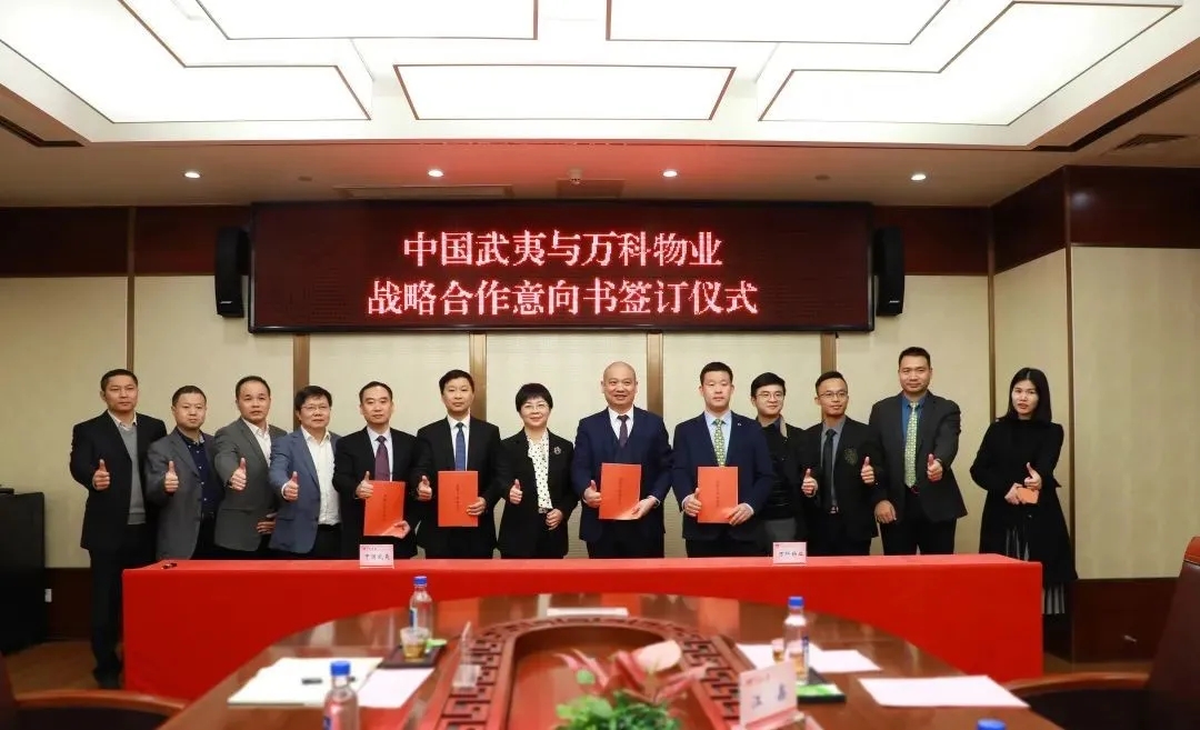 1609405852888649.jpg 640.webp (4).jpg